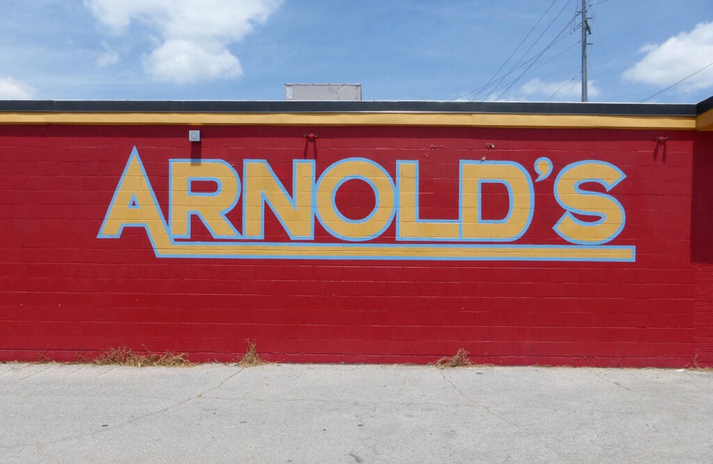 Arnold's Country Kitchen exterior