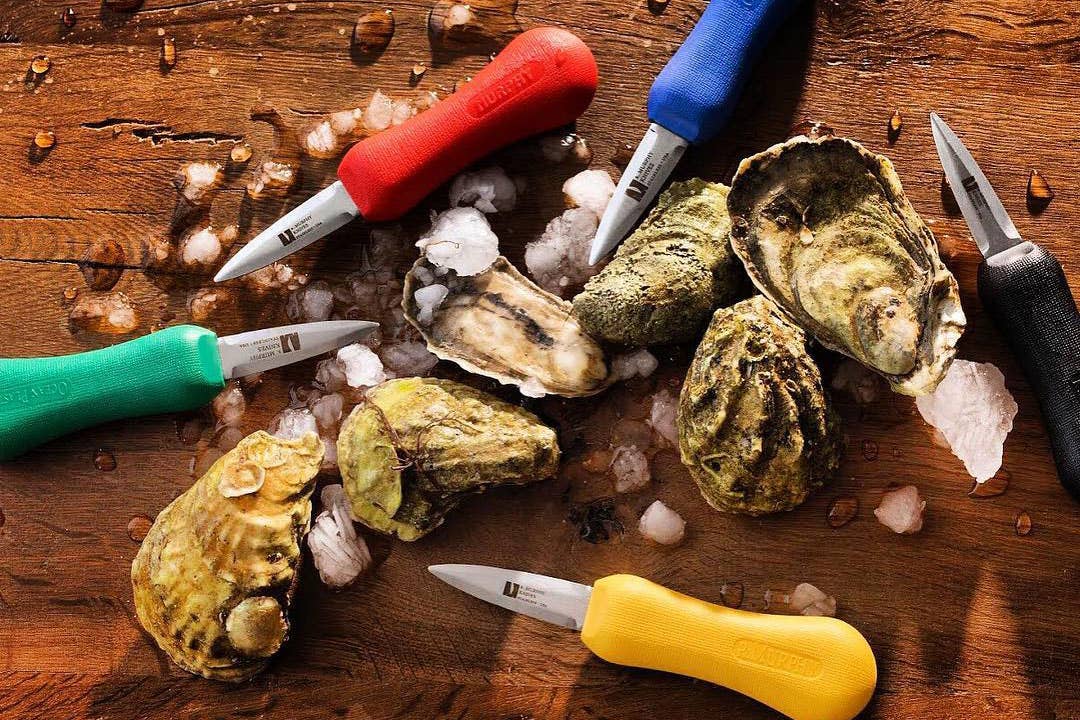 The Best Oyster Knives Make Shucking a Breeze