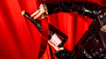 How To Open Champagne Like A Swashbuckling Sommelier