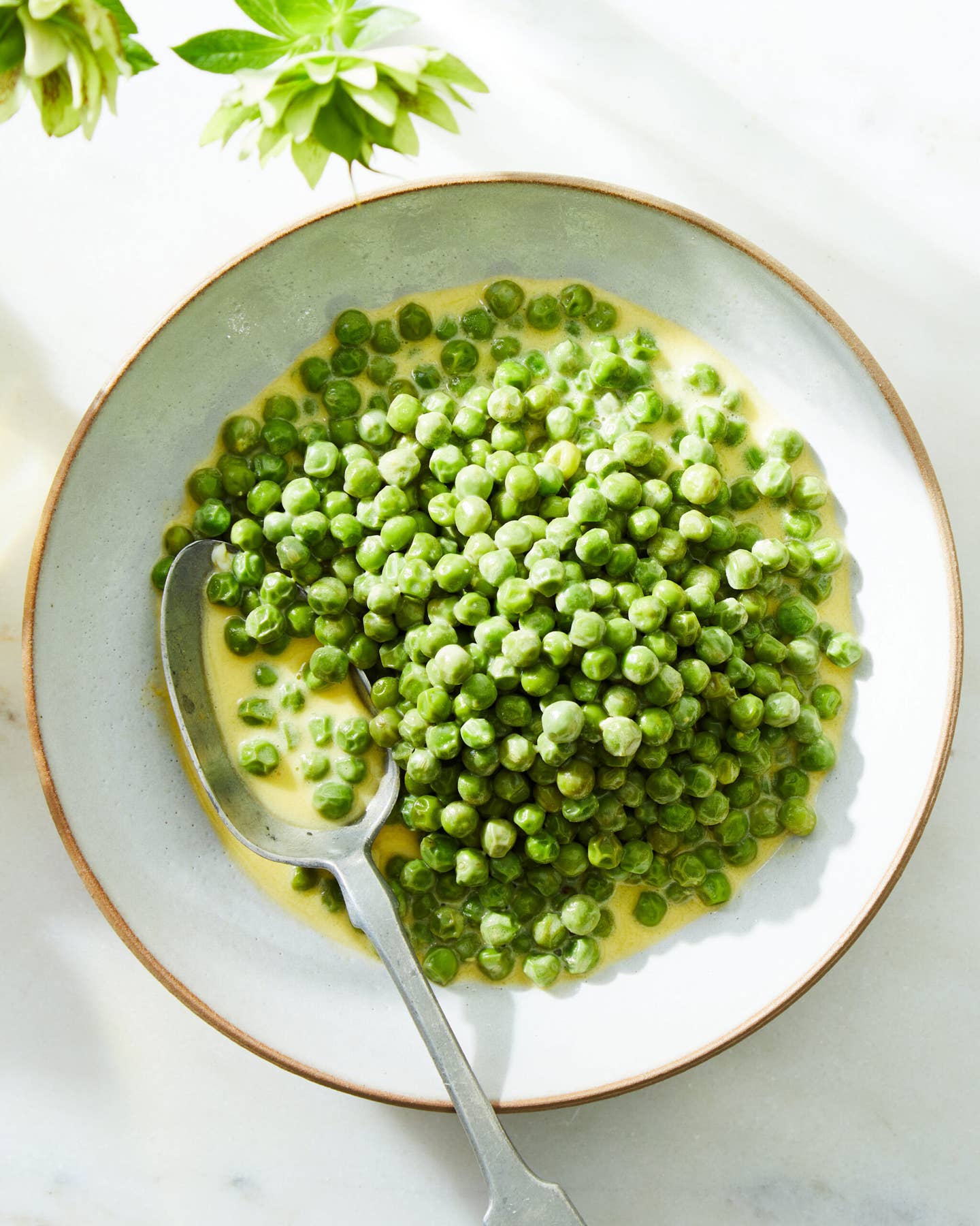 Braised Green Peas with Egg Yolk