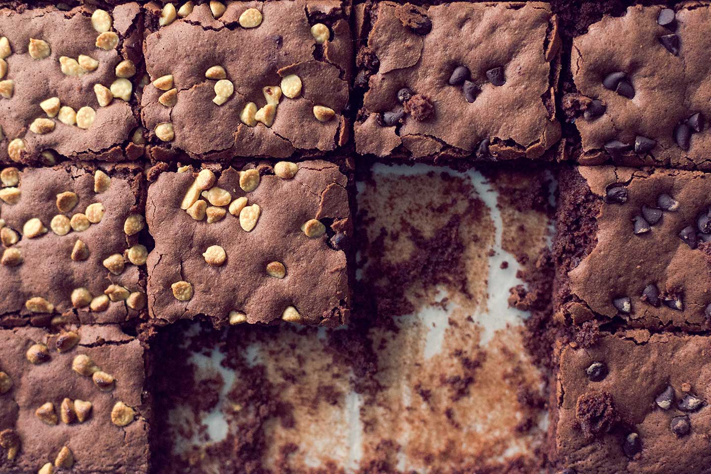 Crispy Corners Brownie Pan