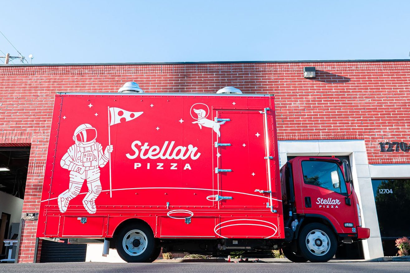 Stellar Pizza Robots Truck