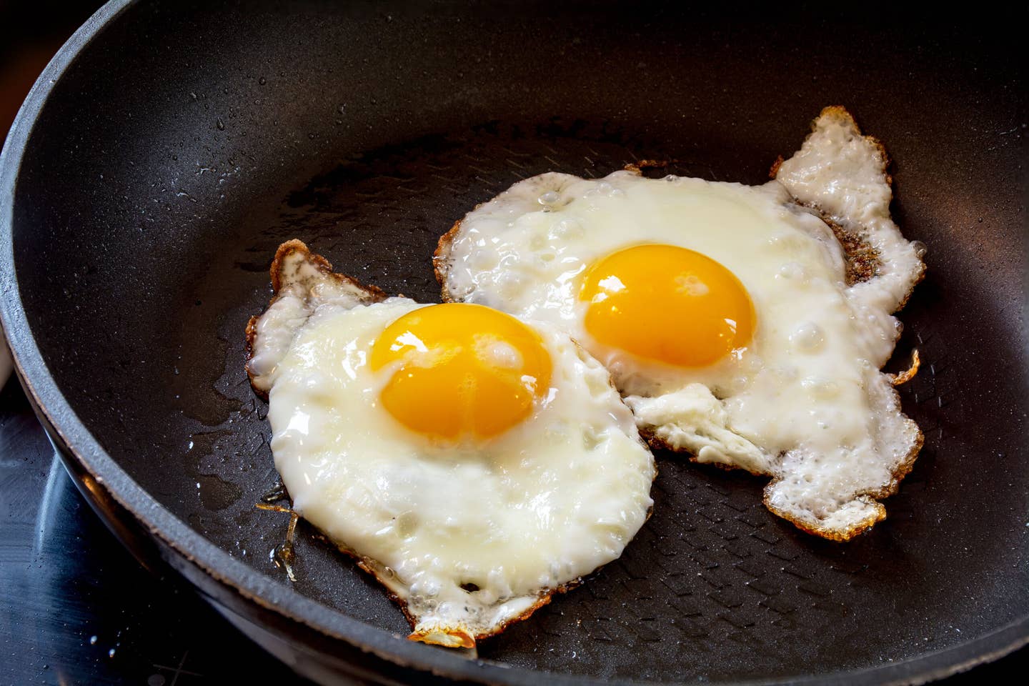 Nonstick Fry Pan: How to Fry an Egg 