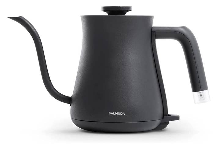 I tried using the electric kettle 'BALMUDA The Pot' which has a stylish  design and is ideal for making hand drip coffee. - GIGAZINE