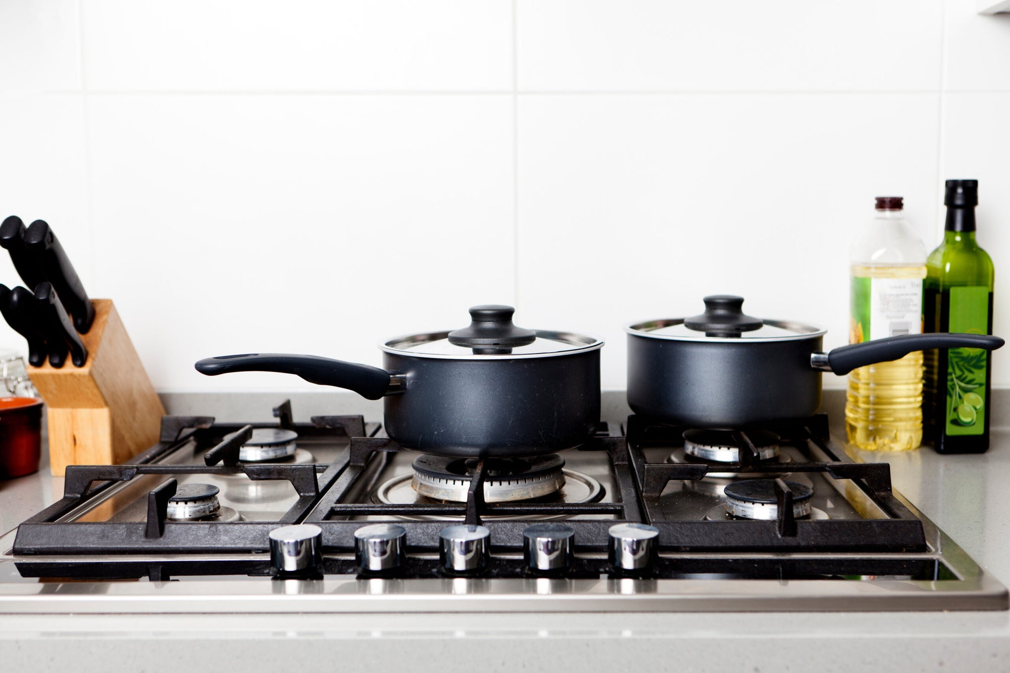 The 4 Best Pots And Pans For Gas Stove (Top Cookware Reviewed)