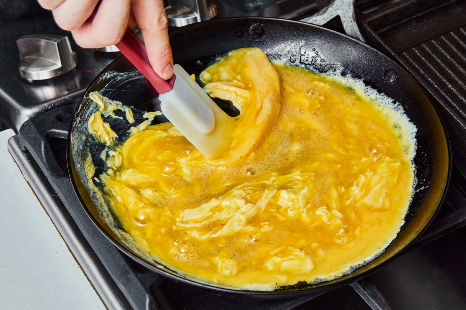 How to Make Soft Scrambled Eggs
