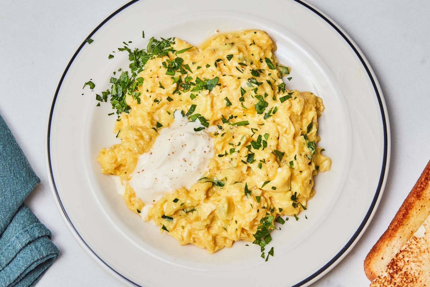 For Perfect Soft-Scrambled Eggs, Hold the Cream