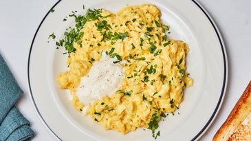 For Perfect Soft-Scrambled Eggs, Hold the Cream