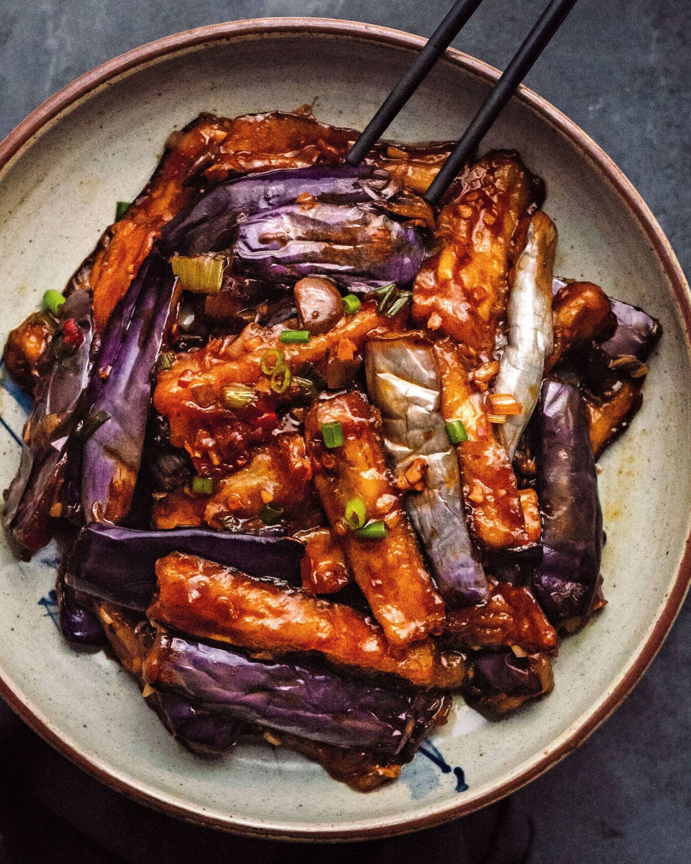 Chinese Vegan Cooking Has Been Perfected Over Millenia (And You Can Taste It) Chinese Vegan Cooking Has Been Perfected Over Millenia (And You Can Taste It)