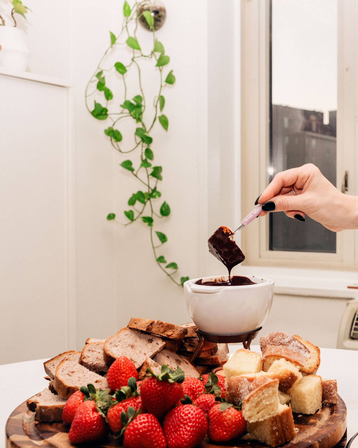 Spiced Chocolate Fondue Spiced Chocolate Fondue