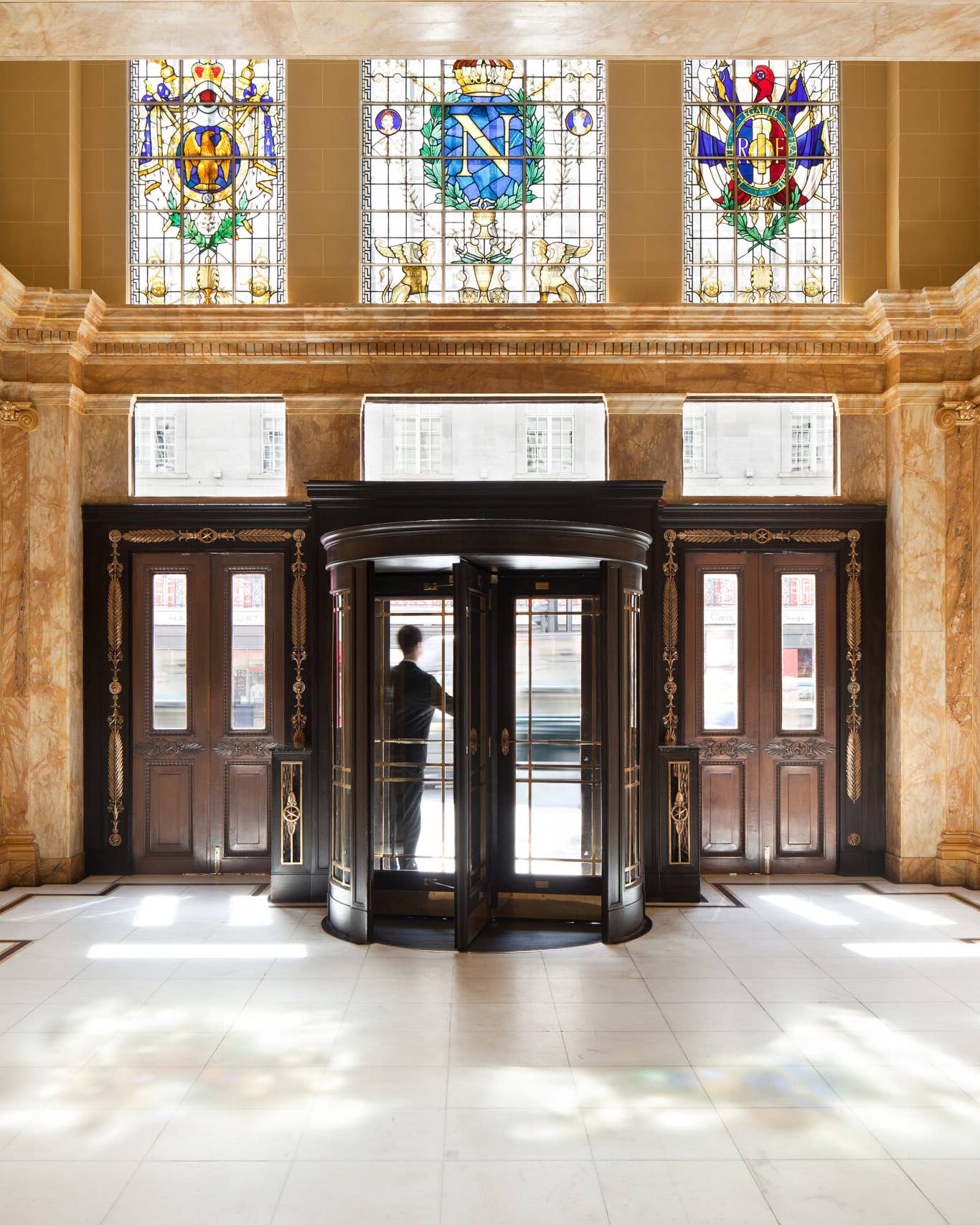 Where to Stay in London If You Want to Eat Like Royalty Hotel Cafe Royal