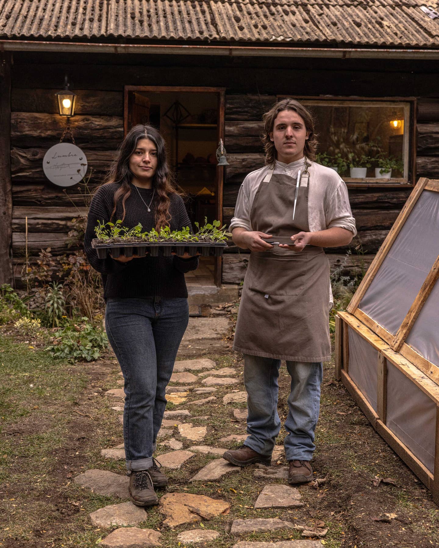 Andrea Cova López and Bautista Villalobos, Lumbre's owners.