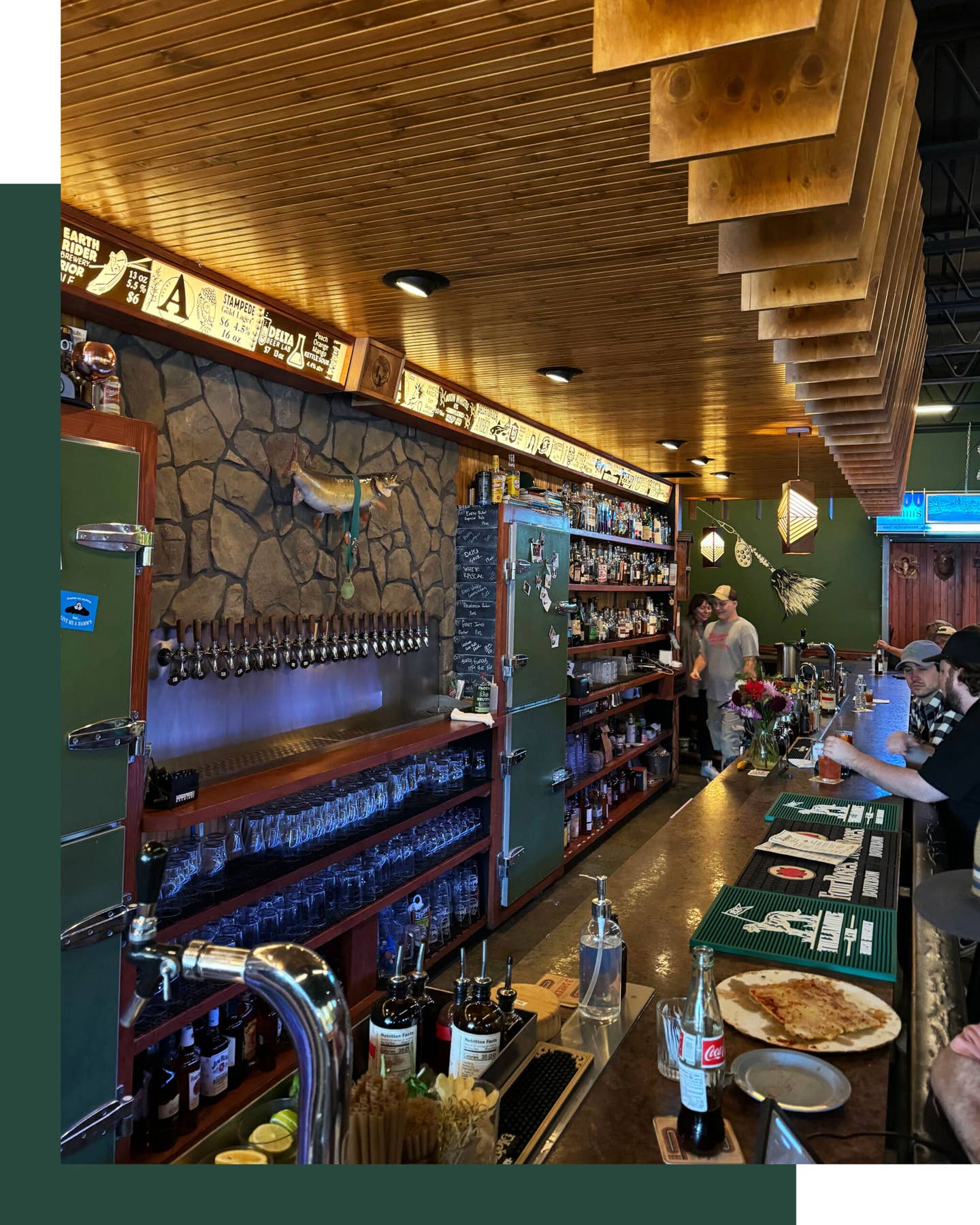 Muskelounge ir sporto klubo baras