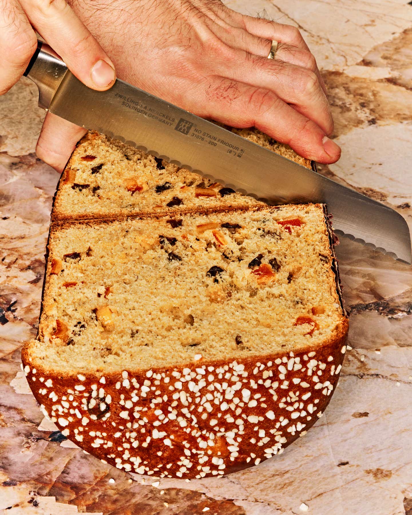 Slicing the Panettone